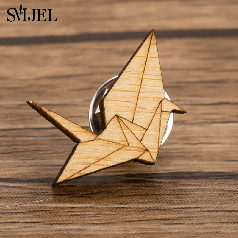 

SMJEL Enamel Origami Bird Brooches Men And Women's Wooden Paper Crane Lapel Pins Engravable Jewelry Banquet Wedding Brooch Gifts