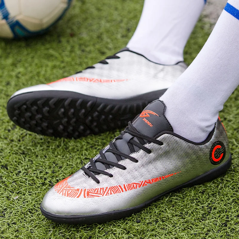 Tanie ZHENZU markowe profesjonalne mężczyźni kobiety buty piłkarskie do użytku w pomieszczeniach trener piłki nożnej buty Turf TF podeszwy trampki dla dorosłych Sport piłka nożna knagi