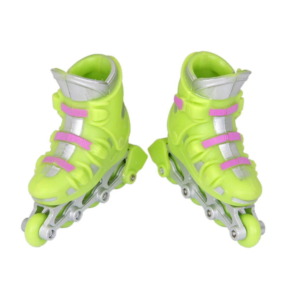 One Pair ABS Plastic Finger Roller Skates, Sport Games Kids Collectibles Gift, Doll Shoes Accessory Dollhouse Green
