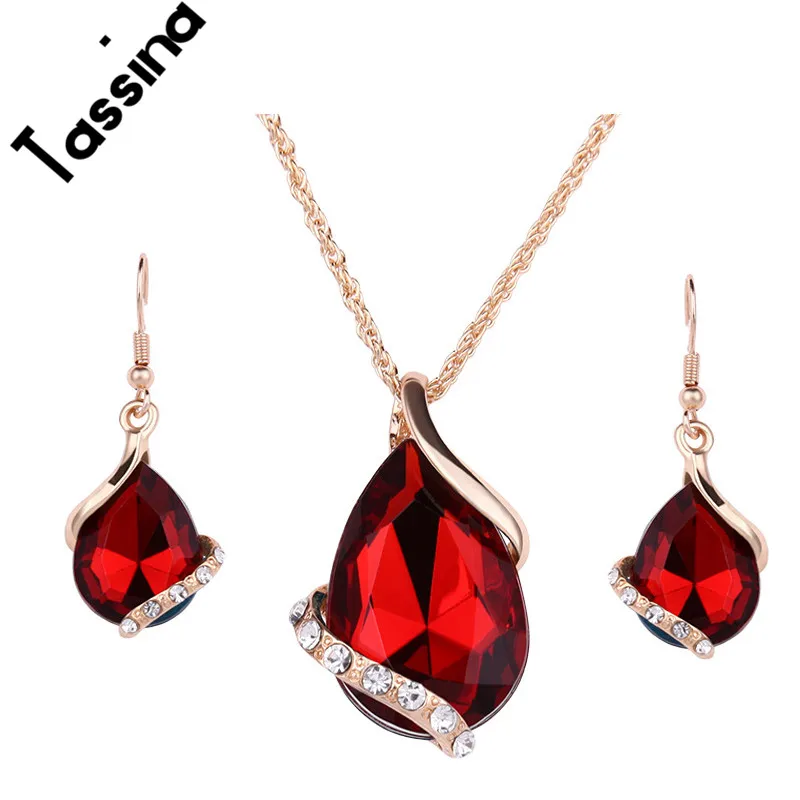 

Tassina New Women Jewelry Set Love Heart Rose Gold Color Crystal Pendant Earrings Set Fashion Jewelry Wholesale TNXS2106