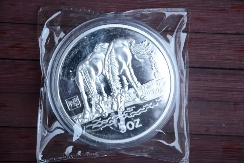 Редкие 999 Шанхай мята 5oz Серебряная монета лошадь 1990 бесплатная доставка | Дом и
