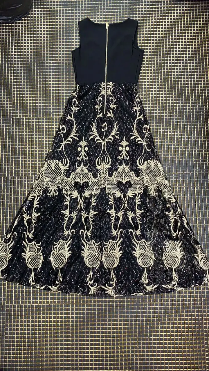 Women sexy black V-neck Sequined sleeveless dress Vestido Celebrity Evening Party Bodycon Bandage Dresses
