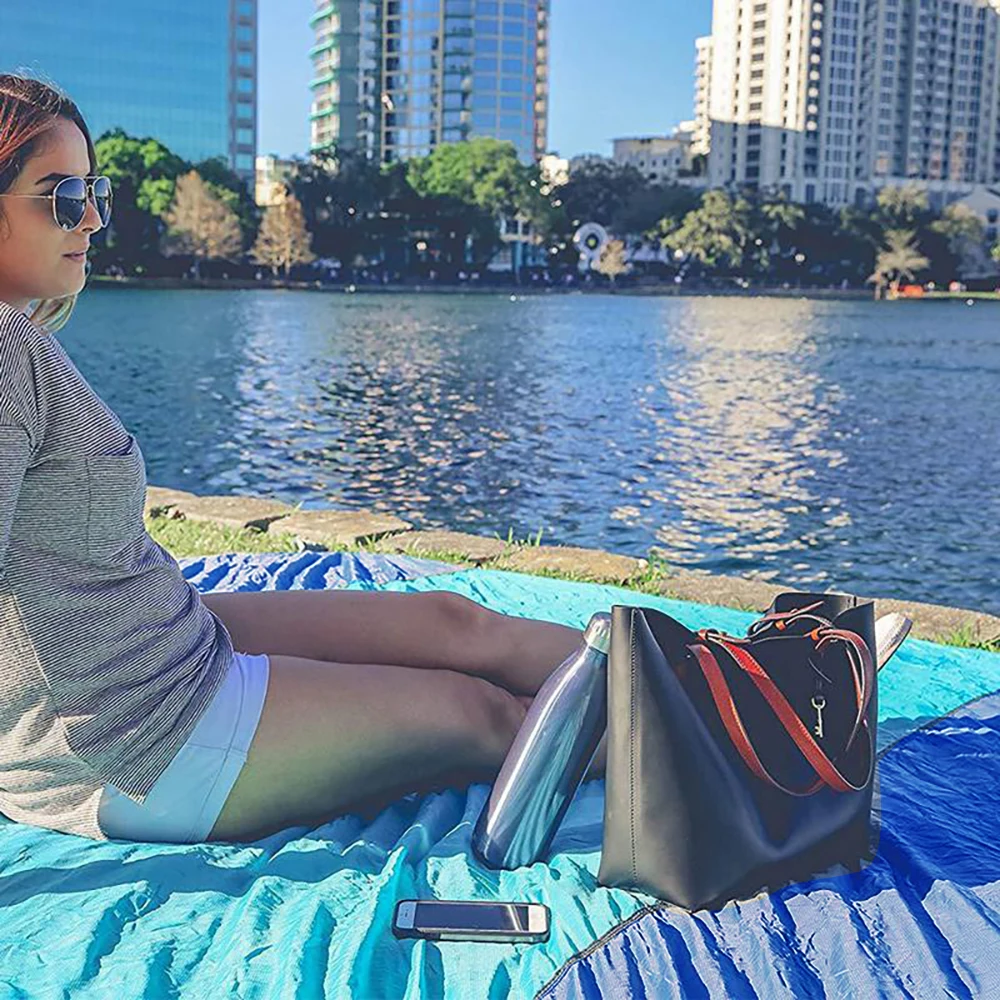 

Waterproof Beach Mat Camping Picnic Mattress Sandless Beach Blanket Sand Proof Rug Portable Pocket Mat for Hiking 210x200cm