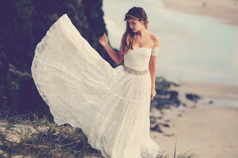 

Fashionable Beach Wedding Dress Lace off The Shoulder A-line Crystals Beads Sash vestidos de renda Free Shipping CH-1886