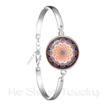 

2018 New 18mm Glass Cabochon Bracelet Mandala Lotus Om Symbol Buddhism Zen Henna Yoga Chain Bangel Jewelry For Women Men Gift