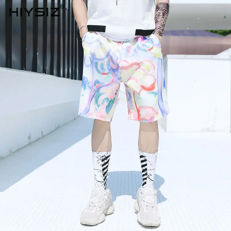 

HIYSIZ NEW Shorts 2019 Summer Fashion fresh oil painting graffiti western fashion men loose five casual streetwear shorts ST425