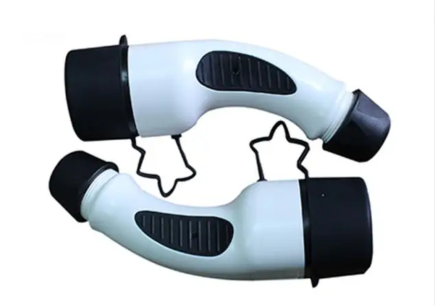 32A three phase ev plug