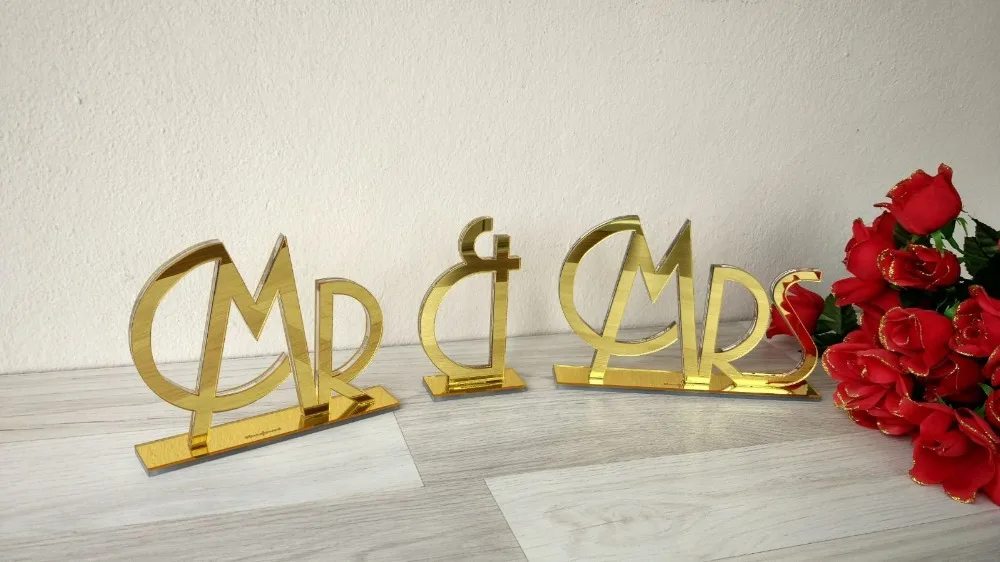 

Mr and Mrs Wedding table Signs,Wedding Decor,,Laser Cut Wedding Sign,Sweetheart Table,Calligraphy Signs,Acrylic,Gold Decoration