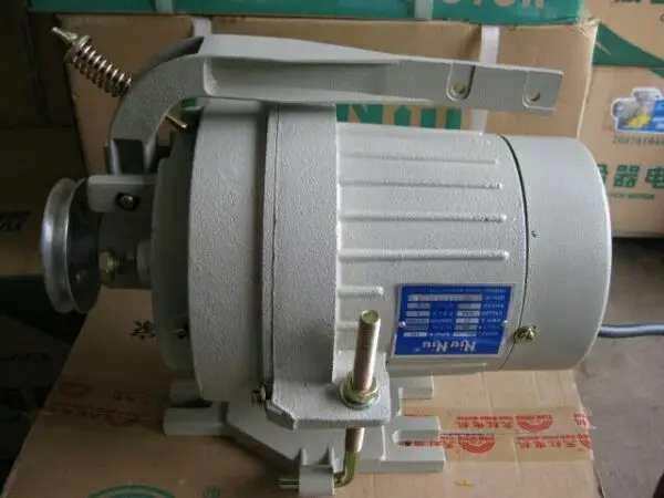 

Industrial sewing machine clutch motor / needle car motor copper wire 250W 400W 550W single phase 220V motor