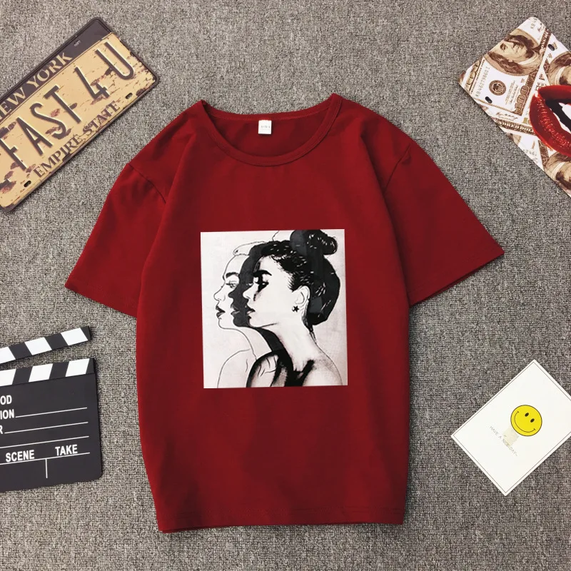 المتناثرة الكورية طباعة ulzzang قصيرة الأكمام المرأة تي شيرت الإناث فضفاض الكبس زائد الحجم المحملة قميص فام الصديقات WNVTX12