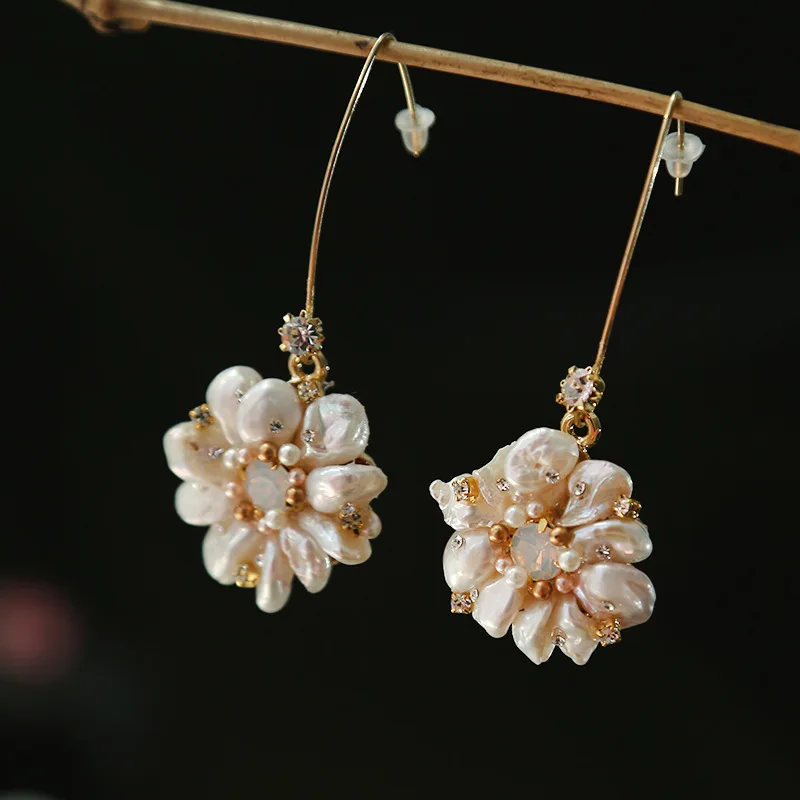 

Manual original natural baroque pearls set auger fashion earrings ears hang a mixed batch of flowers