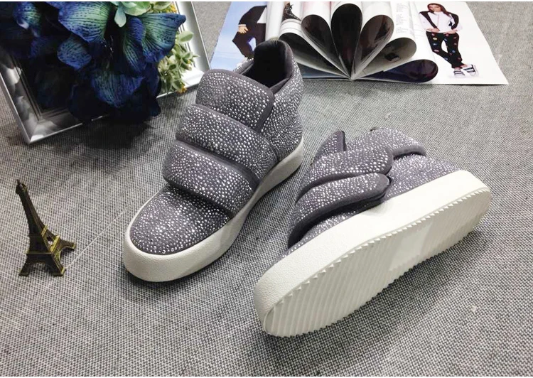 Bling кристаллический крючок& Loop плоские кроссовки черный, розовый, серый, красный замшевые теннисные туфли модные удобные ботильоны со стразами
