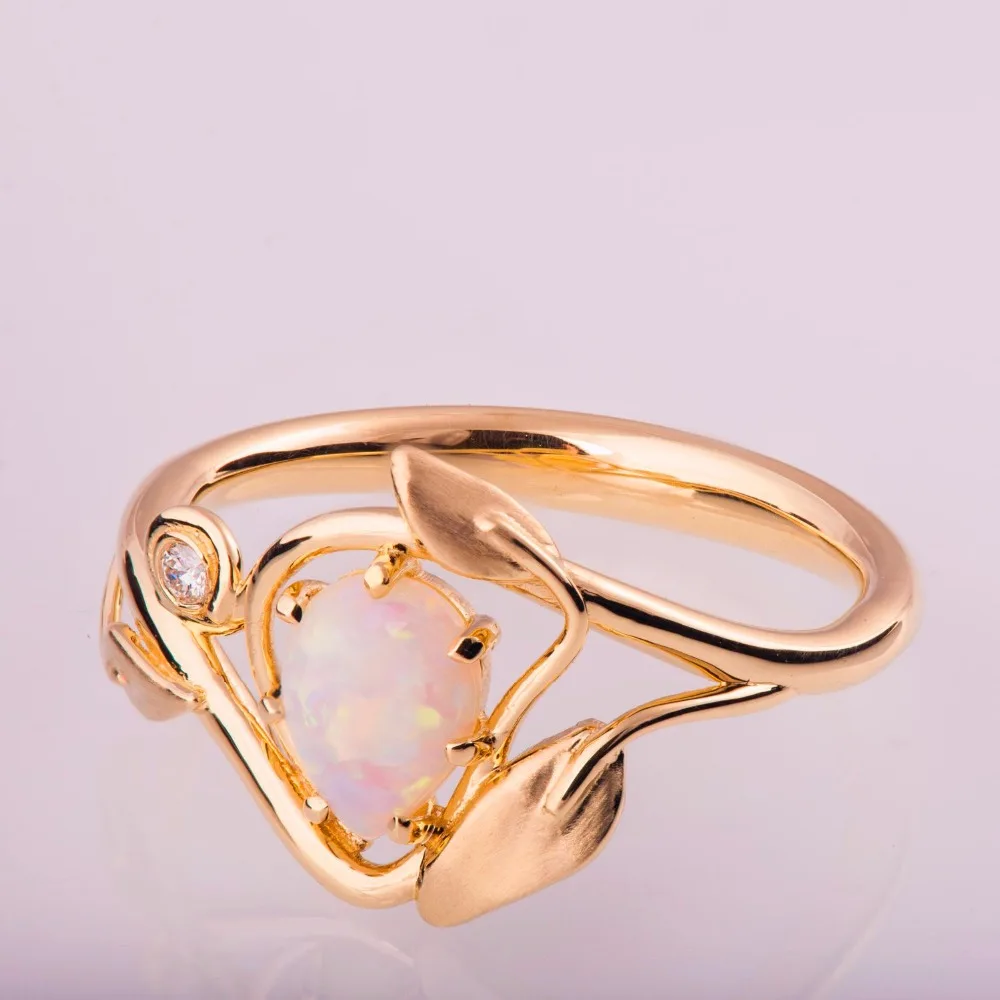 

Fashion Boho Female White Fire Opal Stone Ring Fashion Gold Tree Leaf Ring Vintage Wedding Jewelry Promise Rings For Women