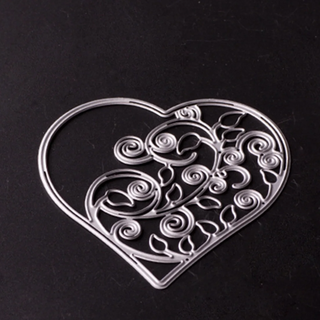 

High Quality Heart Stencils Metal Cutting Dies DIY Scrapbooking Decorative Paper Template Cut