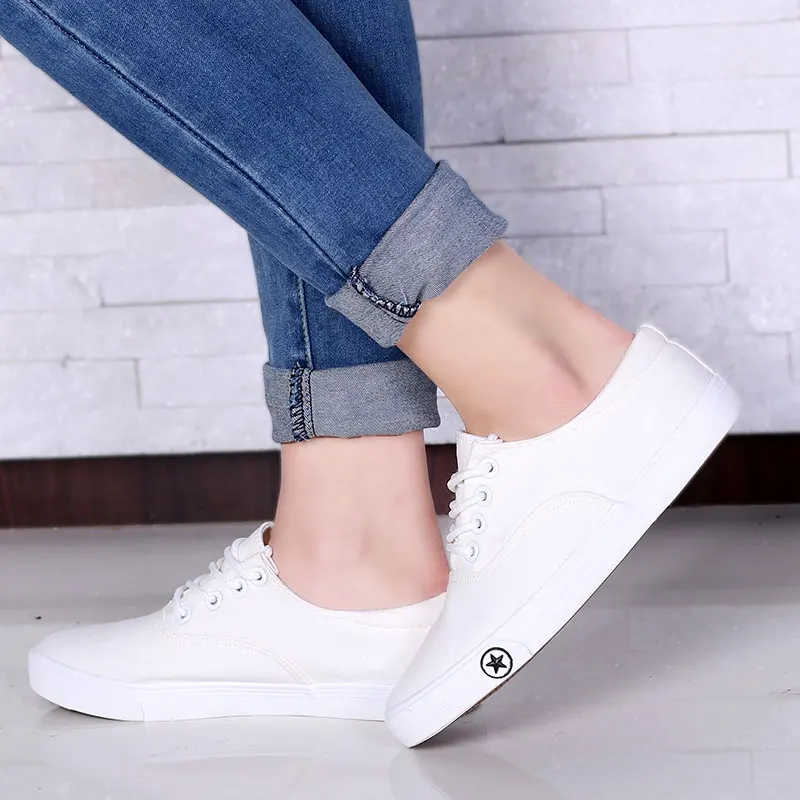 Zapatos de las mujeres Nuevas 2016 Mujeres Zapatos Casuales Pisos Negro  Blanco Zapatos de Lona Con Cordones de Primavera de Color Sólido de Las  Mujeres Zapatos de moda|women casual shoes|shoes new 2016fashion
