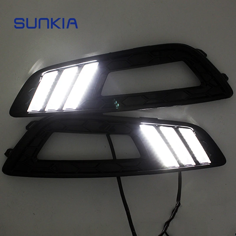 

SUNKIA LED Car DRL Daytime Running Lights with Turn Signal and Dimmed Style with Fog Lamp Hole for Ford Focus 4 2015 2016 2017
