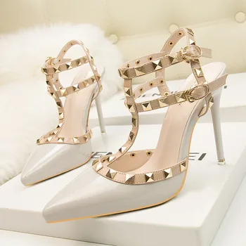 

New Women Pumps Summer Fashion Sexy Rivets Pointed Toe Wedding Party High Heeled Shoes Woman Sandals Zapatos Mujer