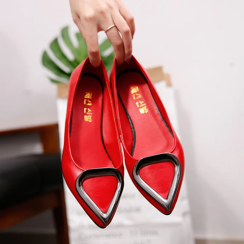 

2017 spring and summer new pointed rough with women's shoes shallow mouth high heels love metal buckle wild shoes
