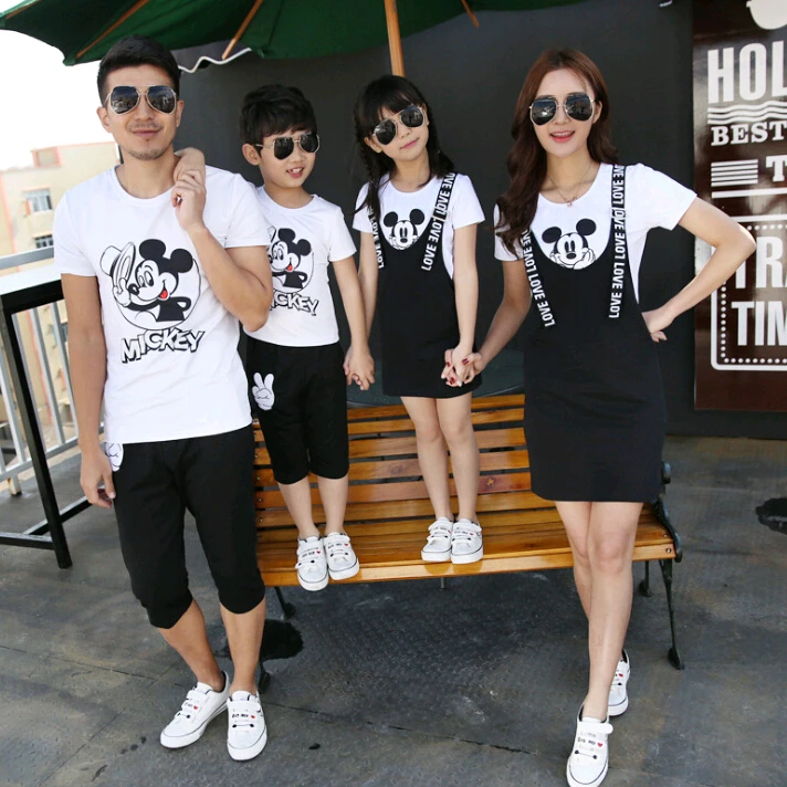 

Casual Family Set Mother Daughter 2 pieces Dresses Father Son Clothes Cartoon Family Clothing Sets Parent-Child Clothing TX8