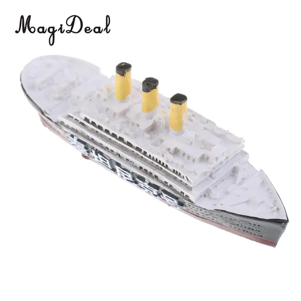 MagiDeal 1Pc DIY Resin Titanic Boat Ship Building Model Scene Scenery Sculpture Layout for Diorama Landscape Prop Kids Toy Decor