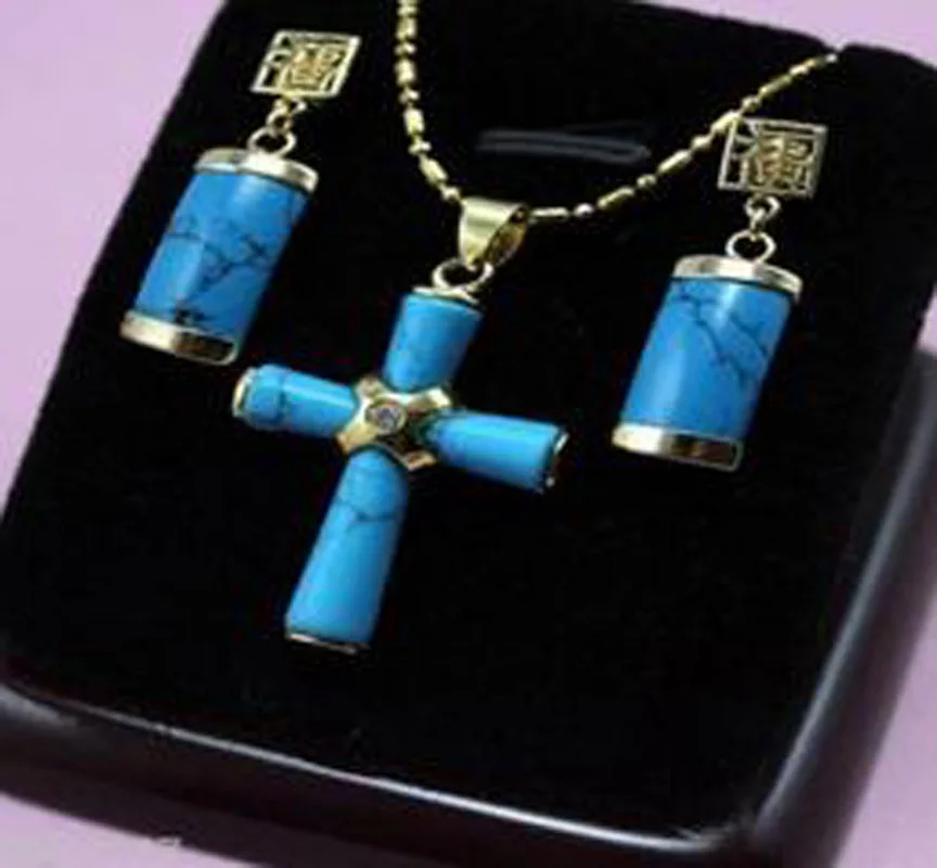 

New Women's Gorgeous "cross" Pendant Necklace + Earrings AA2685