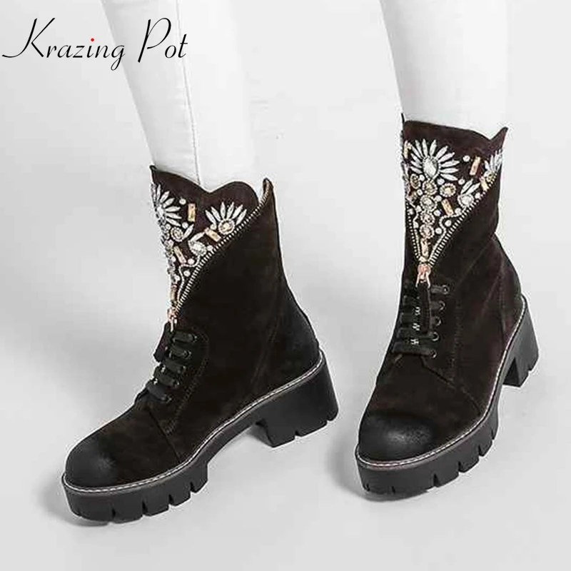 

Krazing Pot 2019 cow suede round toe luxury gorgeous motorcycle boots high heels platform diamond-studded girl ankle boots L6f1