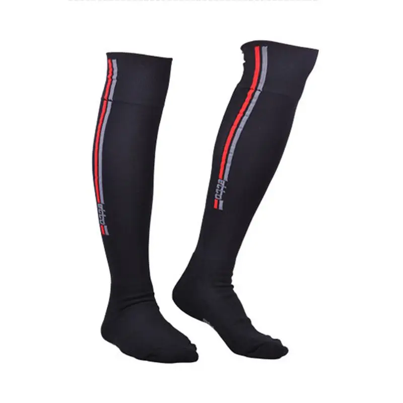 Etto Гольфы Нескользящие дышащие профессиональные футбольные носки мужские хлопковые дезодорирующие длинные футбольные носки для велоспорта спортивные носки HEQ003 - Цвет: Черный