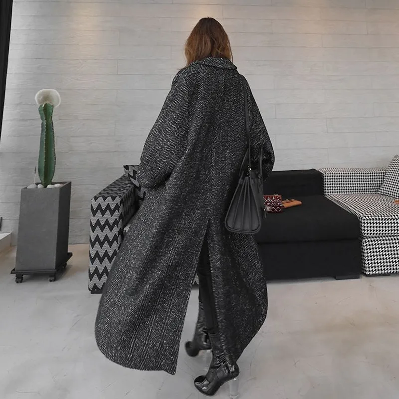 Осеннее и зимнее шерстяное пальто для женщин Повседневное свободное Полосатое длинное винтажное черное пальто