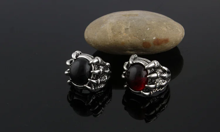 6885430417_789613177