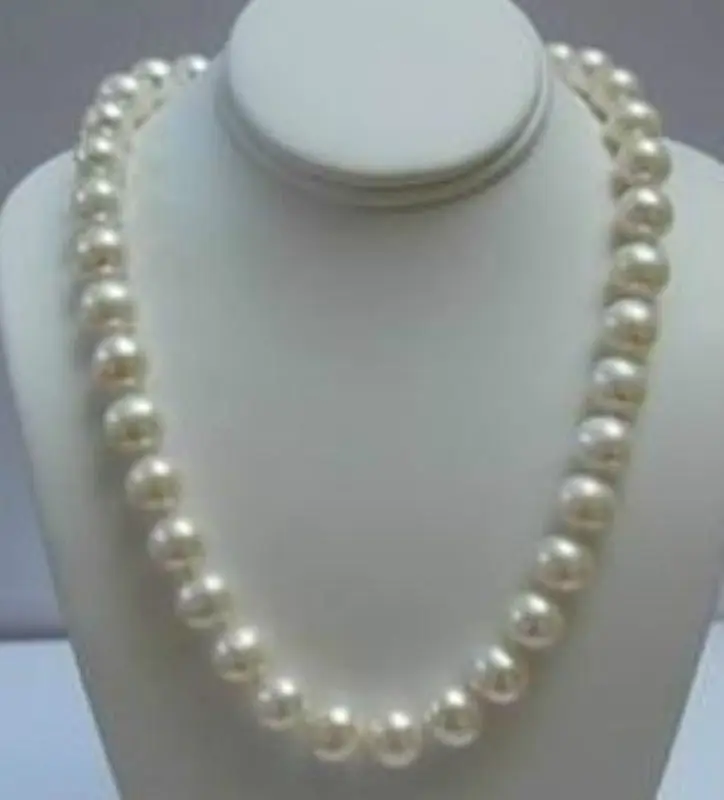 

Real Solid Gold Clasp 9-10MM White Akoya Pearl Necklace 18" AA