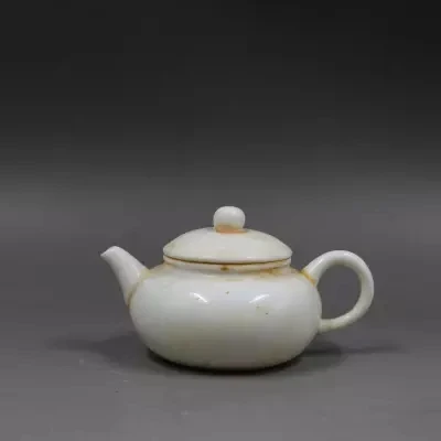 

Древний фарфор Songhutian печь тень резной цветочный горшок