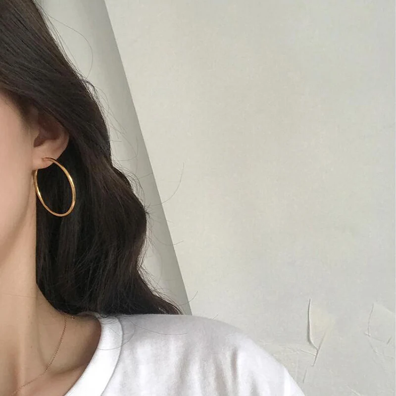 

Gold Color Women 100% 925 Sterling Silver Hoop Earring Round Circle Loop Gifts Simple Silver Hoop Earrings Piercing Jewelry