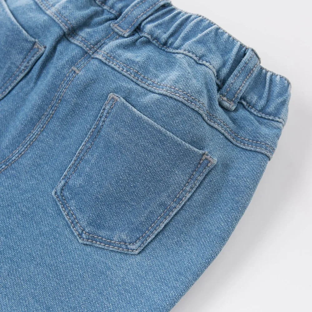 DB4866_0006_6Y3A4303