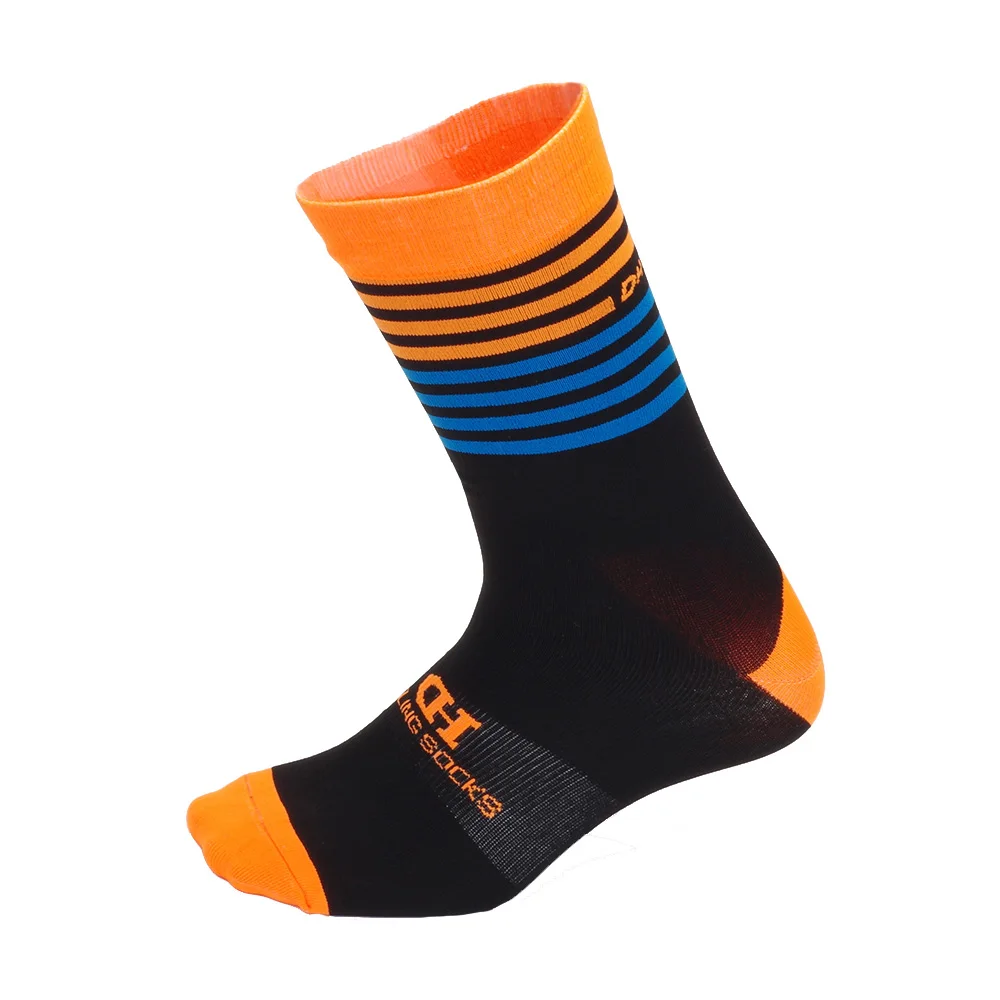 DH спортивные новые профессиональные велосипедные носки для мужчин и женщин, носки для езды на велосипеде, брендовые носки для скалолазания, бега, европейские размеры 38-45 - Цвет: Orange Blue