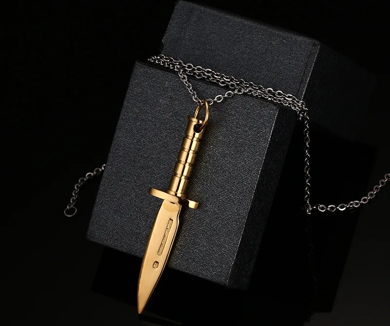 2696653487_1895060953