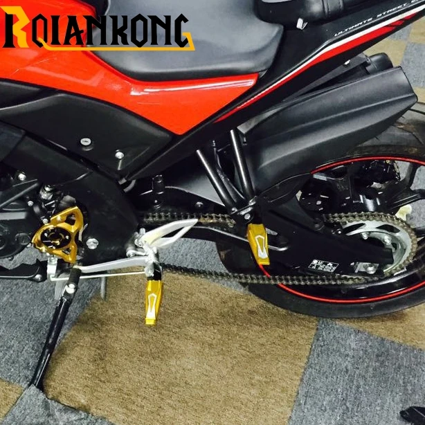 Vendita Calda Del Motociclo Accessori Del Piede Pioli Di Alluminio Di Cnc Posteriore Passeggero Pedane Per Yamaha Mt-09 Mt09 Mt9 Mt 09 Mt-09
