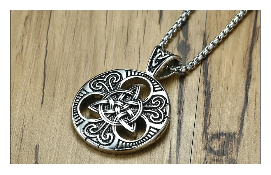 Meaeguet Vintage Gothic Cross Necklace Triskele Trinity Scottish Irish Triangle Knot Antique Pendant Necklace (4)