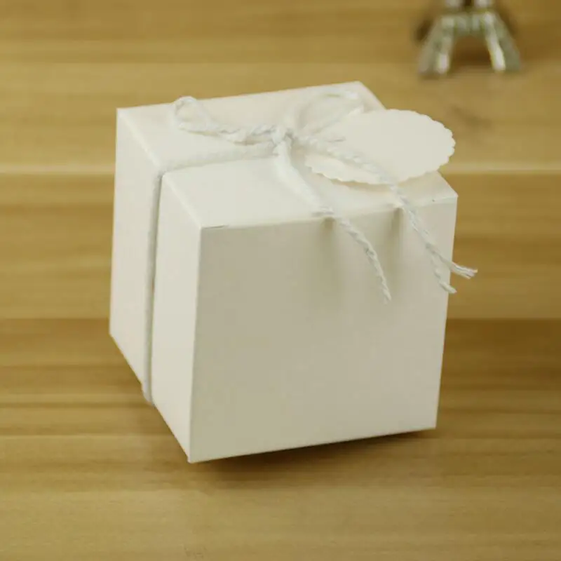 

100pcs/lot Retro DIY Kraft Paper Candy Box with Hemp Rope Wedding Favors and Gifts Bag Party Wedding Supplies