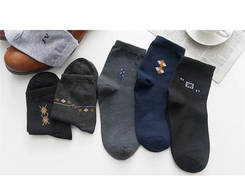 5pairs Lot Men socks Striped Plaid Diamond Solid Socks Men Combed Cotton Calcetines Largos Hombre Breathable Male Socks Business 11