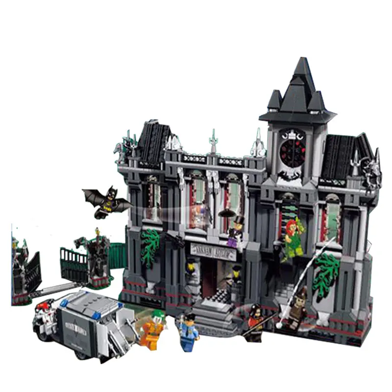 

LEPIN 07044 1685Pcs The Batman Asylums Set Children Educational Super Hero Series Building Blocks Bricks Toys Model Gift 10937