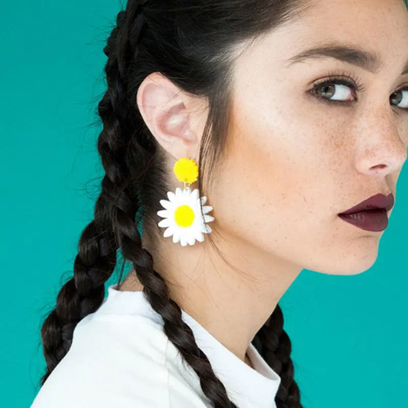 

White Daisy Earrings Little White Flower Earrings Summer Country Style Earrings Woman's Fashion Jewelry