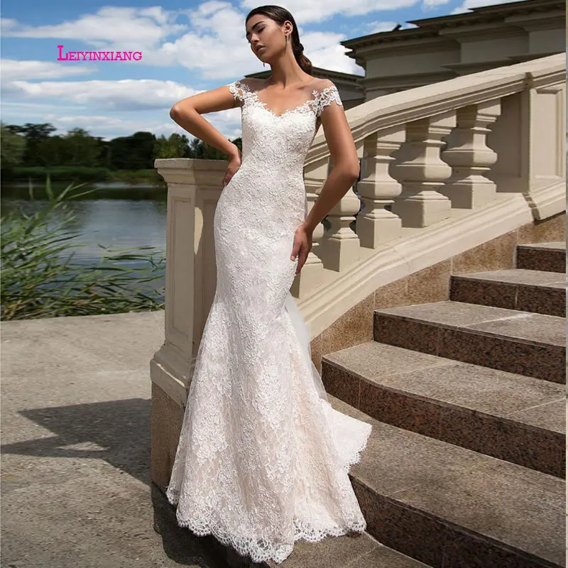 

LEIYINXIANGSheer Sweetheart Illusion Back Vintage Lace Wedding Dress 2019 White Court Train Marriage Mermaid Wedding Dresses