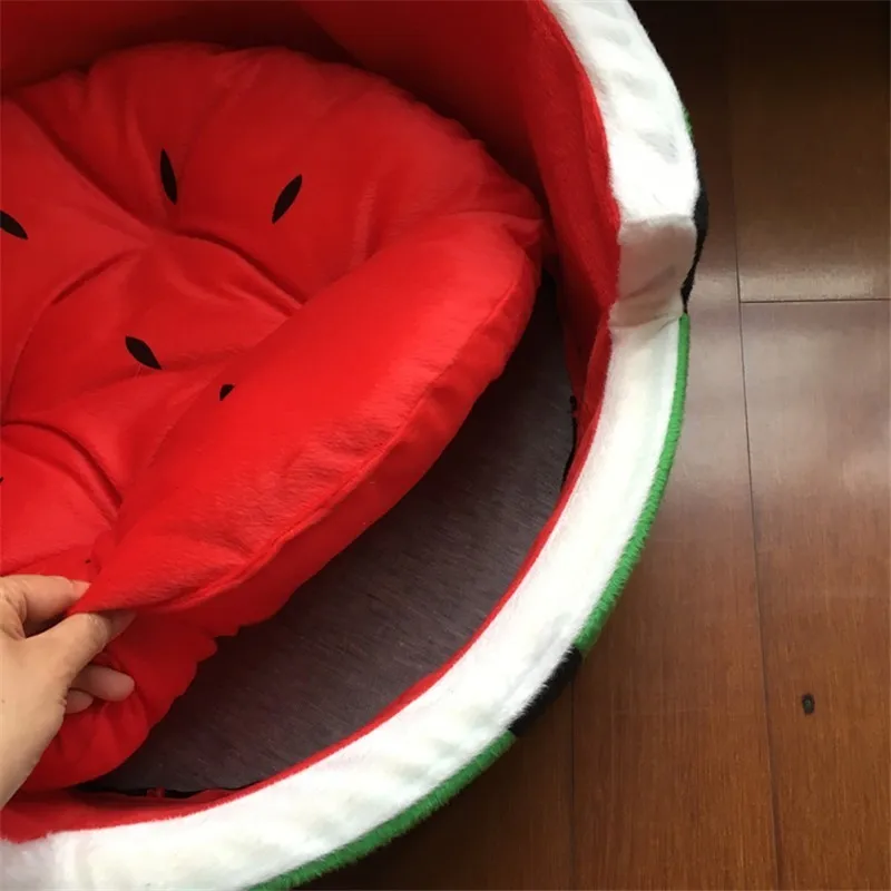 1pc Cute Kennel House Warm Cotton Watermelon Modeling Dog Bed Mat Sofa Pet Cat Bed for Dogs Fruit Bed S M L 1pc Cute Kennel House Warm Cotton Watermelon Modeling Dog Bed Mat Sofa Pet Cat Bed for Dogs Fruit Bed S M L