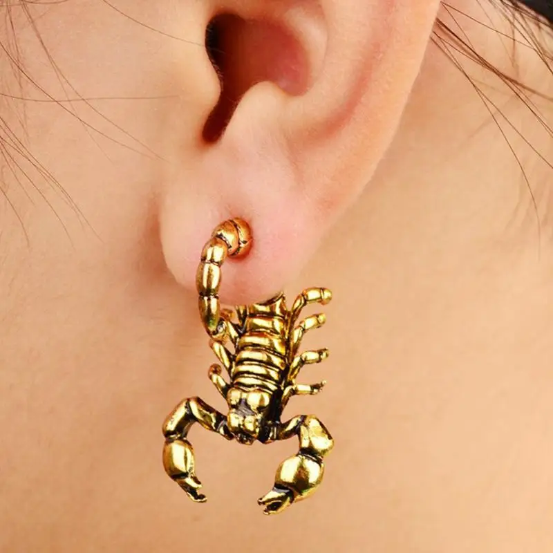 gold shell stud earrings