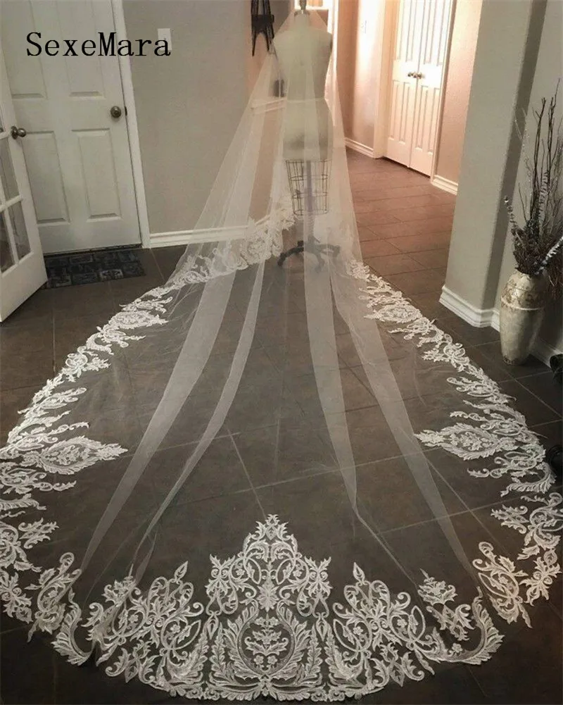 

Luxury One Tier White Bridal Veils 3 M Cathedral Length Lace Appliqued Edge Bridal Wedding Veils with Comb White Ivory