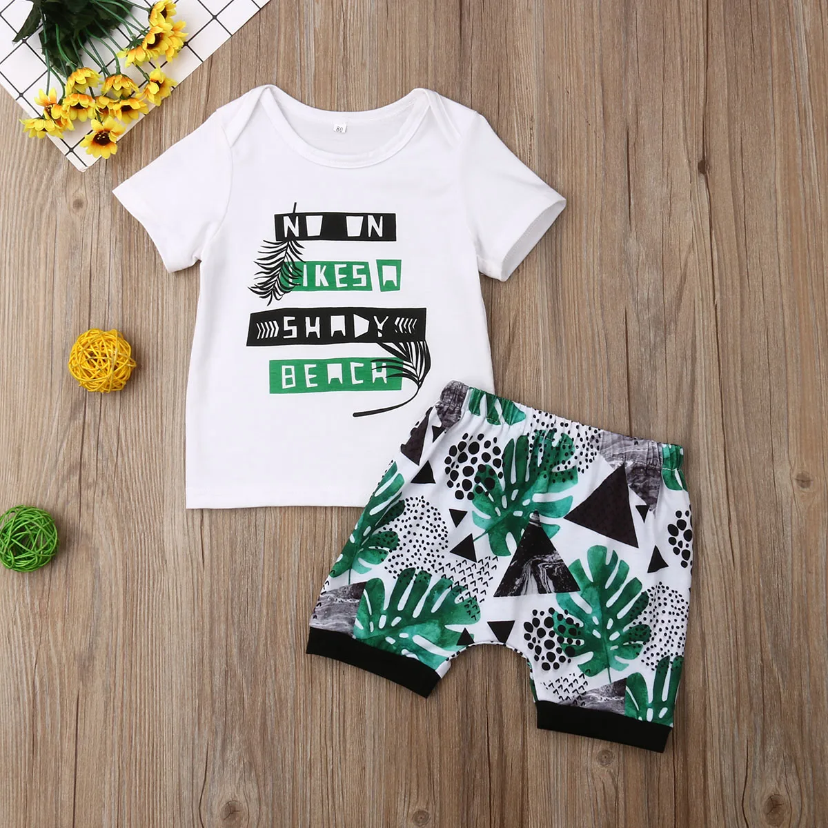 Милая детская одежда для маленьких мальчиков повседневные модные комплекты одежды из хлопка с принтом листьев футболка с короткими