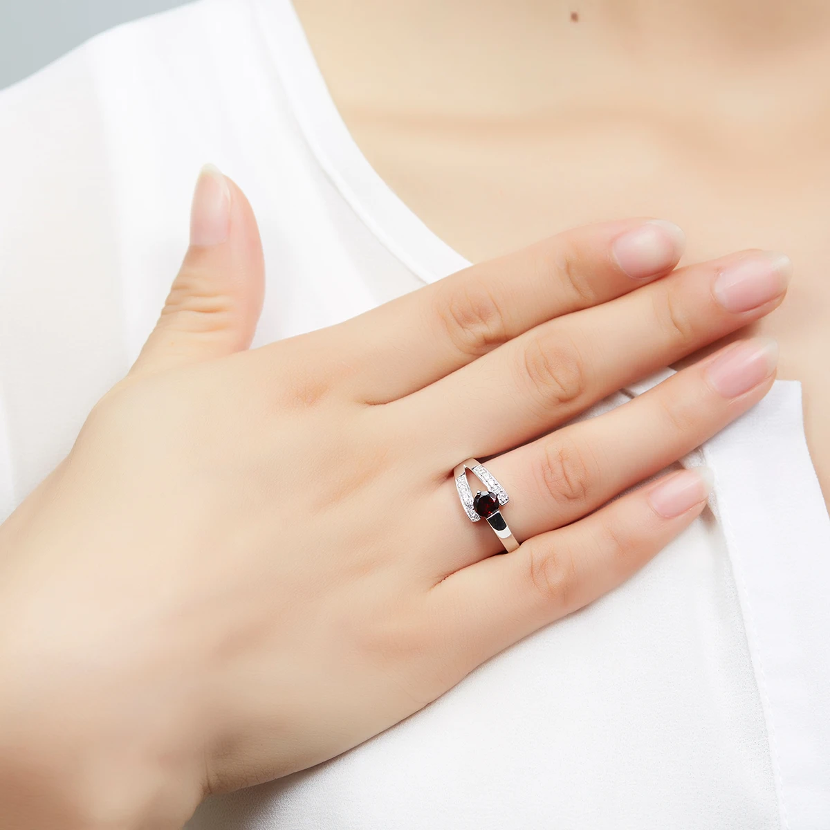 

Hutang Natural Red Garnet Ring Solid 925 Sterling Silver Gemstone Fine Brand Jewelry for Women Accessories Gift 2017 New Design
