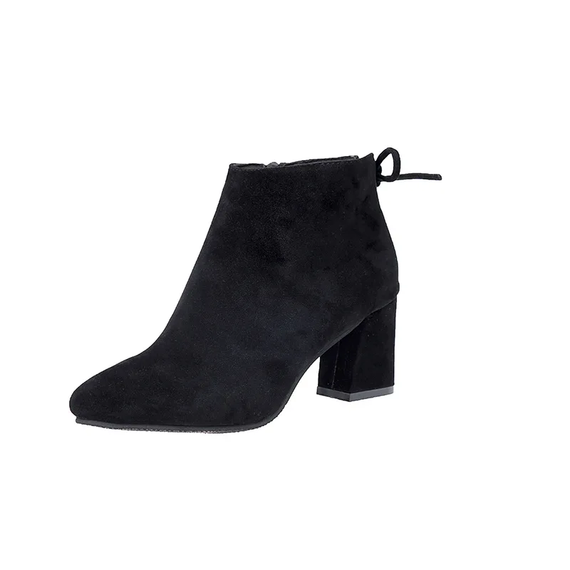 

2018 autumn and winter new Korean version of the pointed thick with the side zipper wild women's booties black ljj 1102