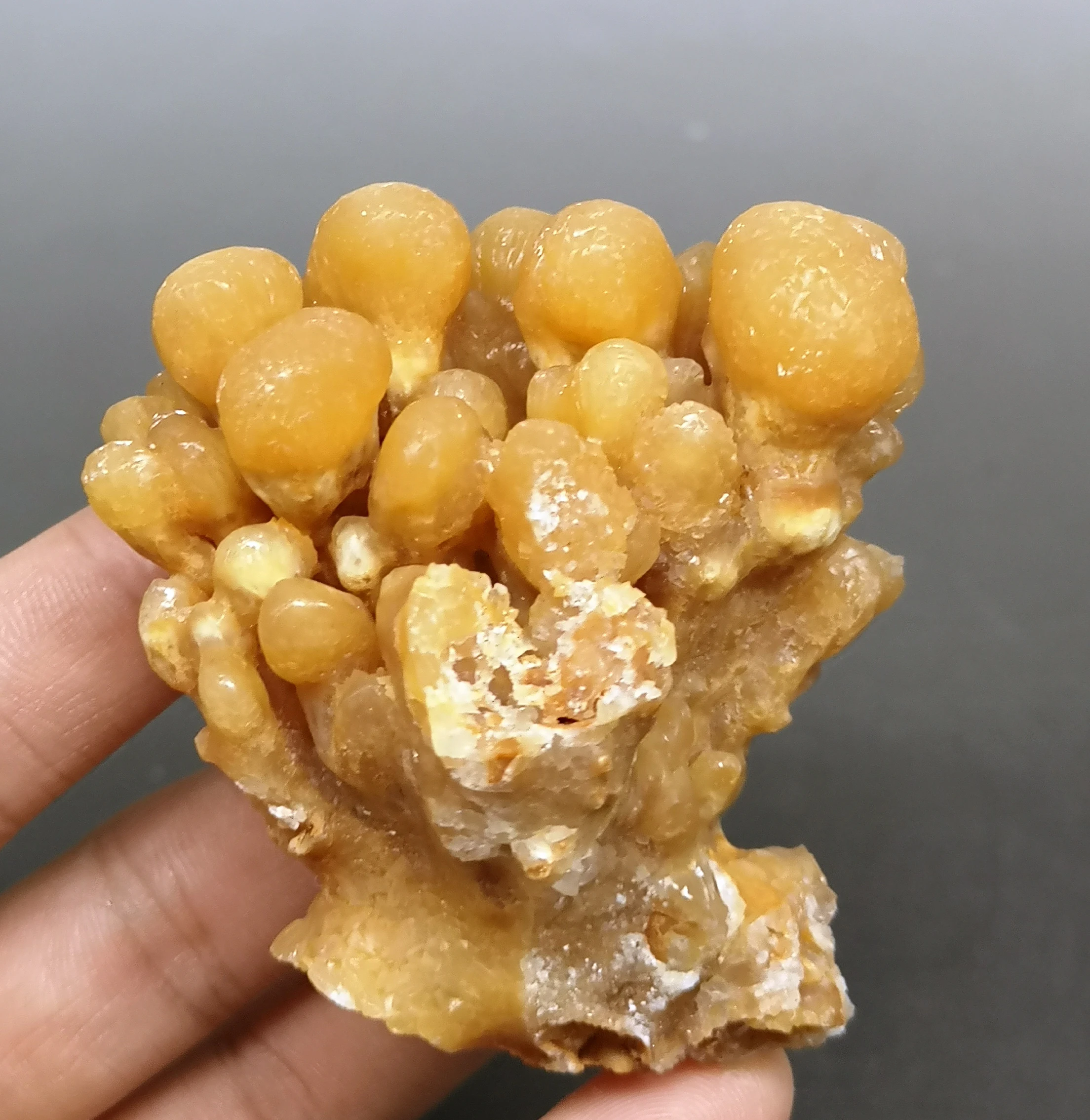 

127g Natural rare crystal stone crystal cluster mineral teaching specimen from China