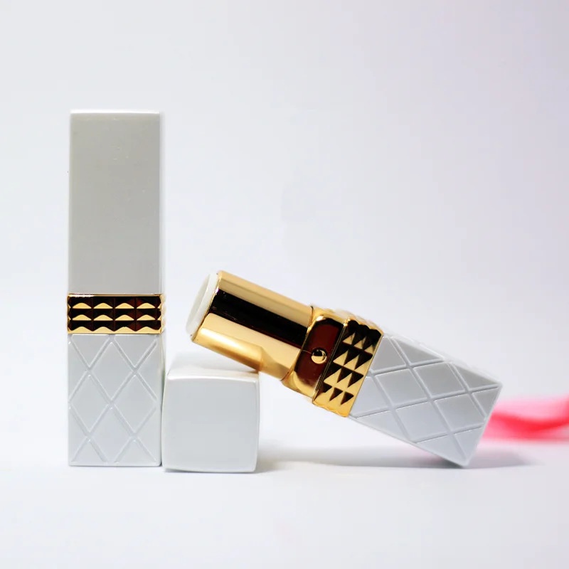 Empty white Lip Balm Tubes Containers Cosmetic Lipstick Bottles Beauty Makeup Tools Accessories F152 Empty white Lip Balm Tubes Containers Cosmetic Lipstick Bottles Beauty Makeup Tools Accessories F152